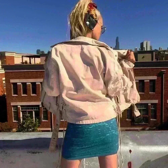 FREE PEOPLE Sz S DESTINY DENIM JACKET PIECED CROP JEAN JACKET light pink - Picture 3 of 5